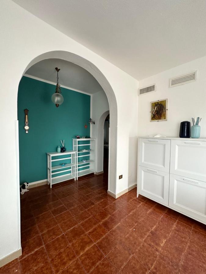 Residenza M.e.m. La Maddalena Apartment
